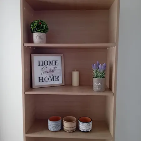 Brand New In Ialyssos Apartamento